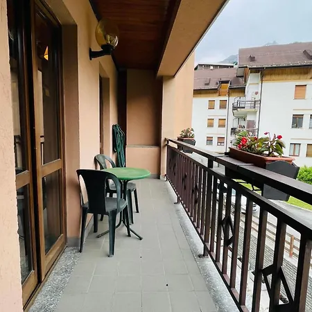 Zwei-zimmer-wohnung Im Dachgeschoss 5 P- L- Frejus By Interhome Bardonecchia