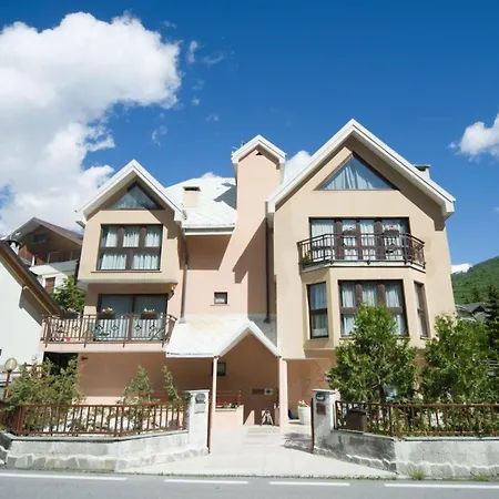 Apartment Zwei-zimmer-wohnung Im Dachgeschoss 5 P- L- Frejus By Interhome Bardonecchia