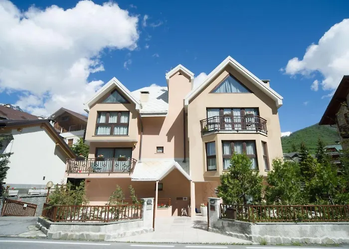 Apartment Zwei-zimmer-wohnung Im Dachgeschoss 5 P- L- Frejus By Interhome Bardonecchia